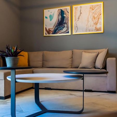 Cozy Modern Apartment Inside The City Center Selanik Dış mekan fotoğraf